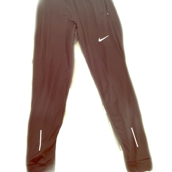 Nike Dri-Fit - Picture 1 of 1